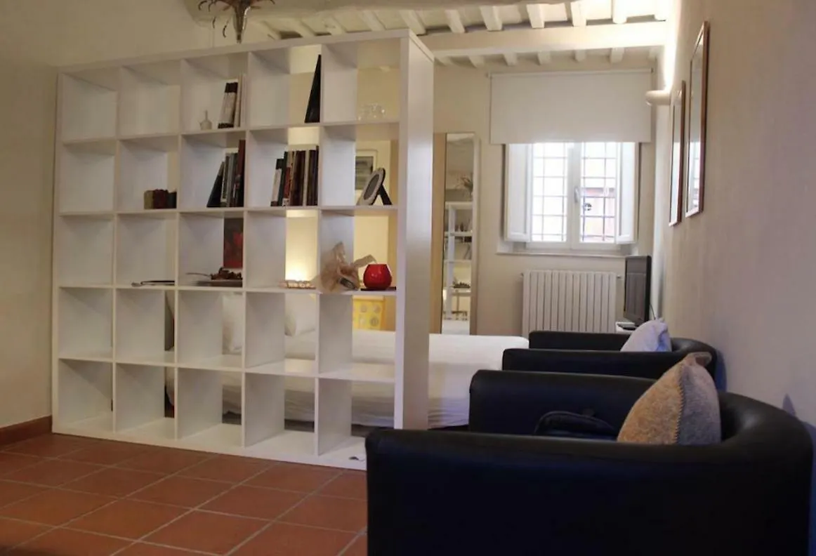 Apartment Appartamento San Tommaso Lucca